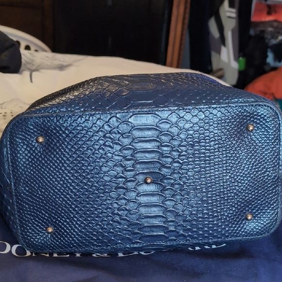 Dooney & Bourke Croc Embossed Flynn - Picture 7 of 17